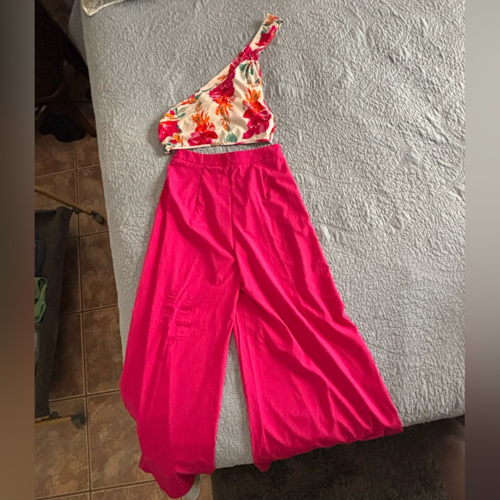 Floral Pink Women's Two-Piece Set